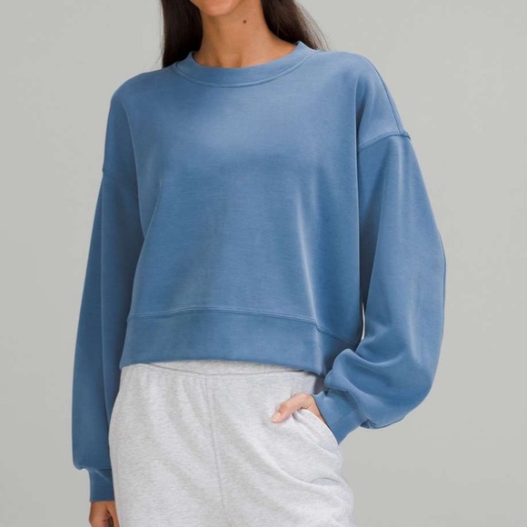 lululemon athletica Sweaters - Lululemon Perfectly Oversized Cropped Crew *Softstreme  Color: Code Blue 8 EUc